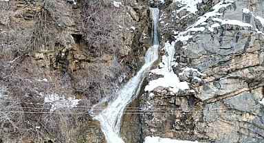 Şırnak'ta şelalede kartpostallık görüntü