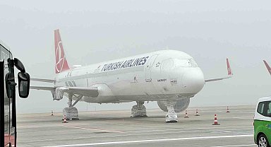 Sisten dolayı uçaklar Sabiha Gökçen Havalimanı'na iniş yapamadı