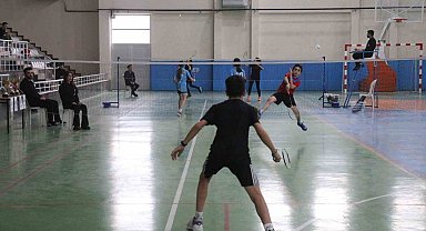 Sivas'ta badminton rüzgarı esti