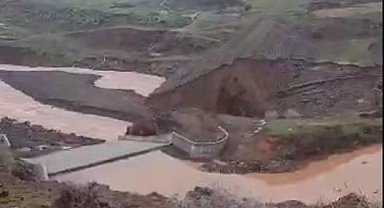 Siverek'te şiddetli yağış nedeniyle sulama barajı patladı