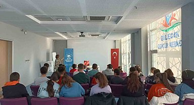 Spor psikoloğu eşliğinde sporculara eğitim verildi