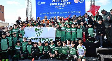 Sporun yeni adresi 'Vakıf Bera', Bakan Bak'ın katıldığı törenle açıldı