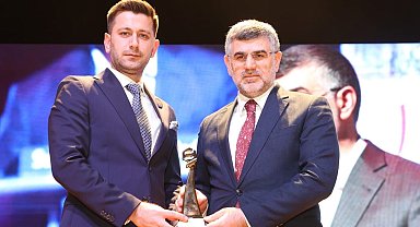 Sultanbeyli'de başarının zirvesinde 7. SUGİAD en iyiler ödül töreni gerçekleştirildi
