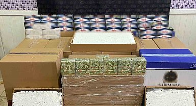Şüpheli araçtan binlerce makaron ve tütün çıktı
