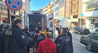Tartıştığı husumetlisin sokak ortasında bıçakladı