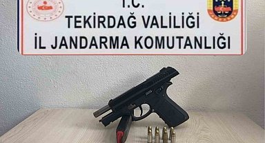 Tekirdağ'da silah ve bıçak ele geçirildi