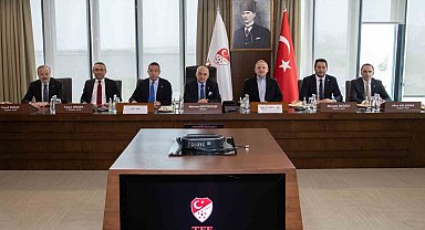 TFF, Süper Lig ve 1. Lig yayın ihalesinin iptal edildiğini açıkladı