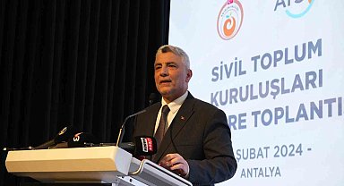Ticaret Bakanı Bolat: "Mart, nisan aylarında cari açığımız 30 milyar dolara gerileyecek"