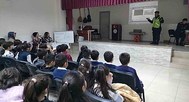 Tokat Jandarması, küçük yol kullanıcılarını bilinçlendiriyor