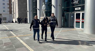 TOKİ hak sahiplerini toplam 430 bin TL dolandıran şüpheli yakalandı