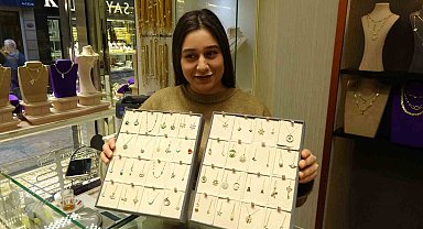 Trabzonlu kuyumcular sevgilisine 14 Şubat'ta takı alacak babayiğitleri bekliyor