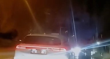 Trafikte zikzak çizerek trafiği tehlikeye düşürdü