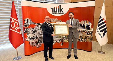 TSE'den TÜİK'e Kalite Yönetim Sistemi Belgesi ve Enerji Yönetim Sistemi Belgesi