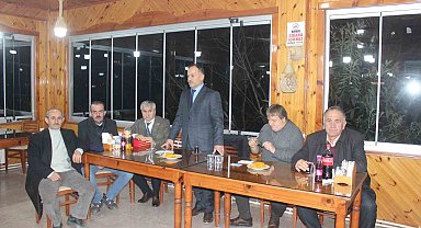 Türkeli Muhtarlar Derneği'nden veda yemeği