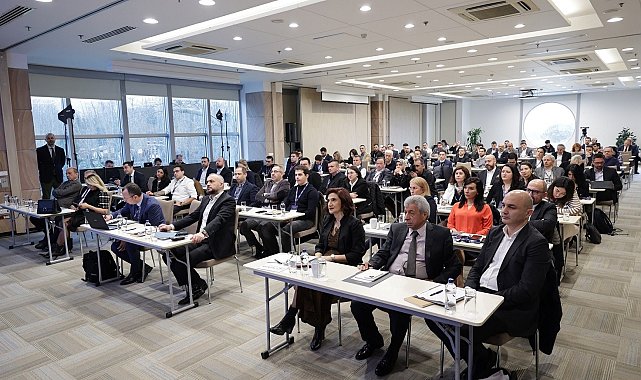 Türkiye cam sektörü katma değerli ihracatla büyüyor