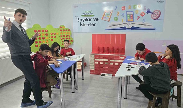 Türkiye'deki ilk, çocuklar oynayarak matematik öğreniyor