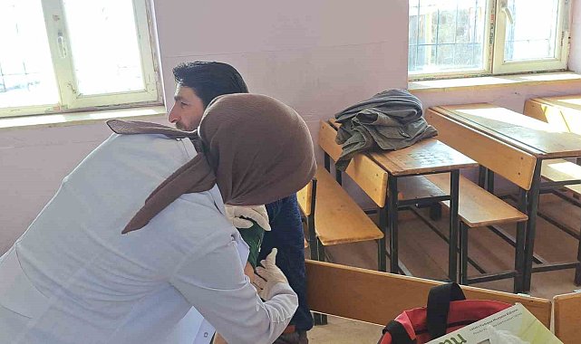 Türkiye'nin en yüksek köyünde sağlık taraması yapıldı
