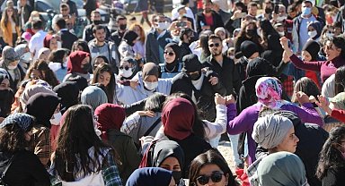Türkiye'nin yüzde 52,7'si mutlu