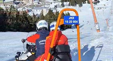 Uludağ'da faciadan dönüldü...Telesiyejin telleri koptu, bir turist yaralandı