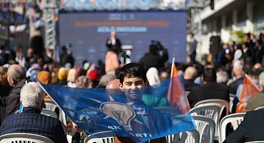 Ümraniye'de AK Parti seçim koordinasyon merkezi açıldı