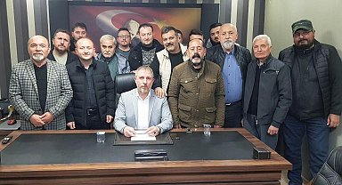 Uşak İYİ Parti'de toplu istifa