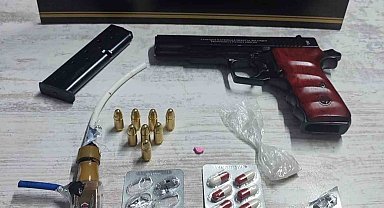 Uyuşturucuyla yakalandı, 2 suçtan daha arandığı ortaya çıktı