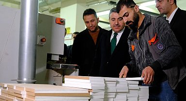 Vali Atay "Her Eve Bir Çalışma Masası Projesi"ni inceledi