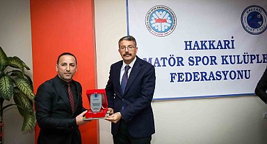 Vali Çelik sporcularla bir araya geldi