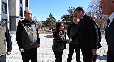 Vali Çiftçi'den Palandöken'de ağaçlandırma hassasiyeti