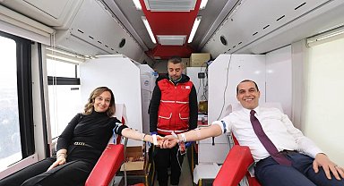 Vali Taşolar kan bağışında bulundu