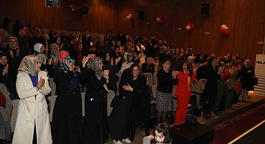 Van'da 'Aile İçi İletişimde Kadının Rolü' söyleşisi düzenledi