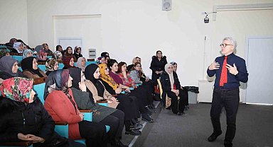 Van'da 'Değişime Hazır Mısın?' söyleşisi