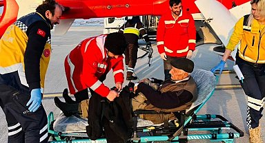 Van'da kalp krizi geçiren yaşlı hasta için helikopter havalandı