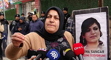 Vanlı anne: "Ben evladım için buradayım, siyaset için değil"