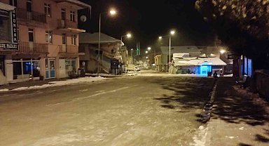 Varto'da depremde hayatını kaybedenler için dua edildi