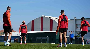 Yalçın Koşukavak: "Play-off'a kalmak için mücadele ediyoruz"