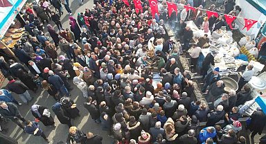 Yalova'da festivalde 3 ton hamsi ikram edildi