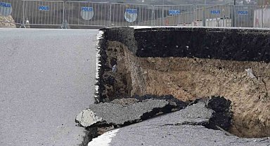 Yalova'da hastane yolunda çökme devam ediyor