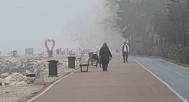 Yalova'da sis etkili oluyor