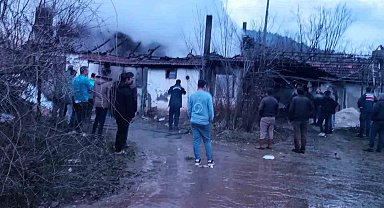 Yangında dumandan etkilenen yaşlı kadın hayatını kaybetti