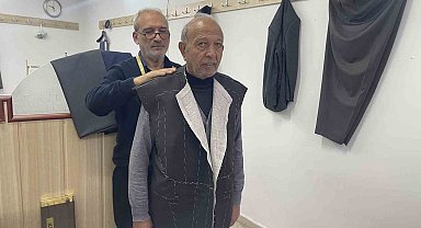 Yarım asırdır aşk ile dikiş atan terzi, mesleğini devam ettirecek çırak bulamıyor