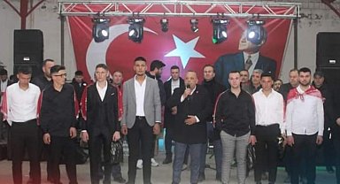 Yazıkentli gençlerin asker eğlencesi şölene döndü