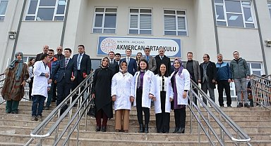 Yenilik ve Eğitim Teknolojileri Genel Müdürü Canlı, eğitim faaliyetlerini denetledi