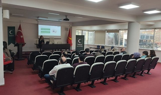 Yeşilay'dan belediye personeline bağımlılıkla mücadele semineri