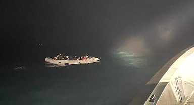 Yunan unsurlarınca ölüme terk edilen 48 kaçak göçmen kurtarıldı