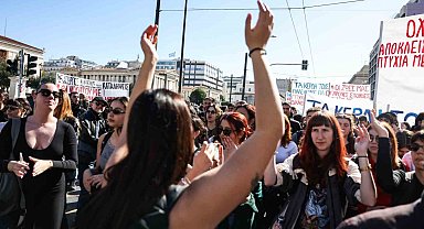 Yunanistan'da "özel üniversite" protestoları sürüyor