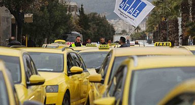 Yunanistan'da taksiciler 48 saatlik greve gitti