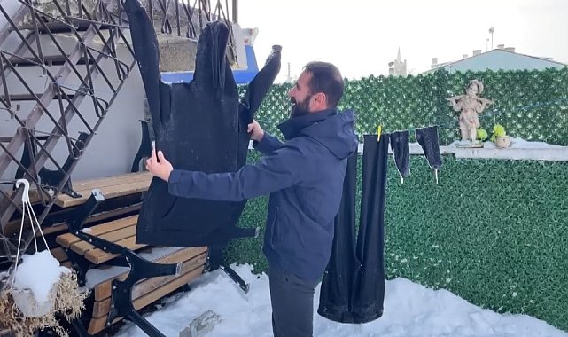 Yurdun doğusu dondu, dışarı asılan kıyafetler buzla kaplandı