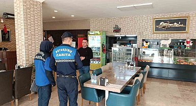 Zabıta ekiplerinden fiyat listesi denetimi