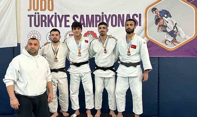 ZBEÜ öğrencilerinden judoda büyük başarı